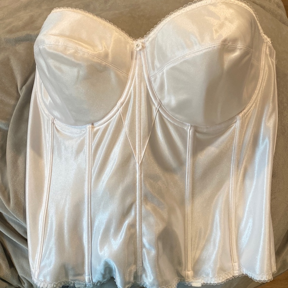 White Size 40DD Corset Bra